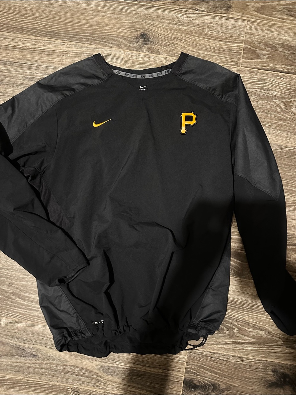 Nike Black Pittsburgh Penguins dry fit pullover